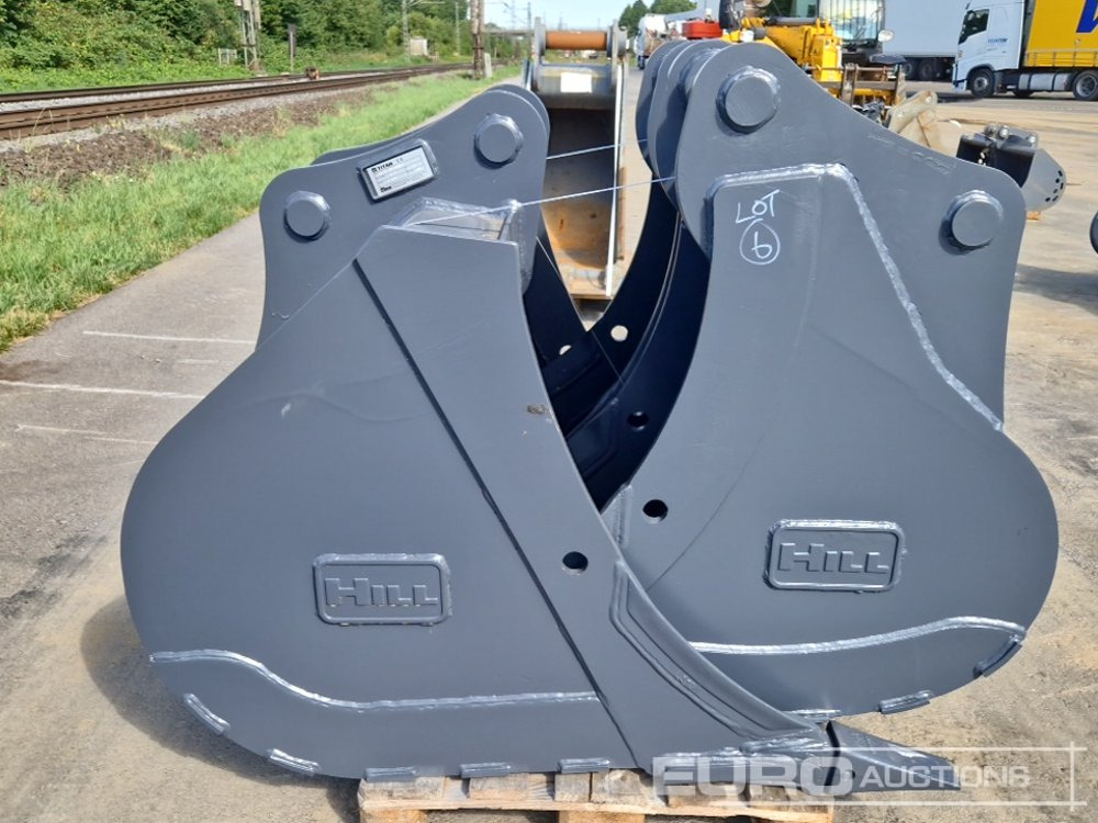 New Bucket Unused Strickland 48" 24", 18" Digging Buckets, 65mm Pin to suit Hitachi ZX130 (3 of): picture 6