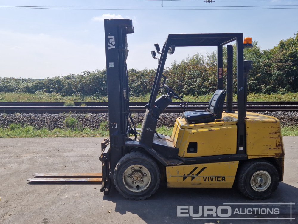 Yale GDP30TF - Forklift: picture 2 Yale GDP30TF - Forklift: picture 2