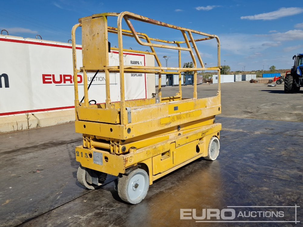 2006 Haulotte Compact 8 - Aerial platform: picture 1 2006 Haulotte Compact 8 - Aerial platform: picture 1