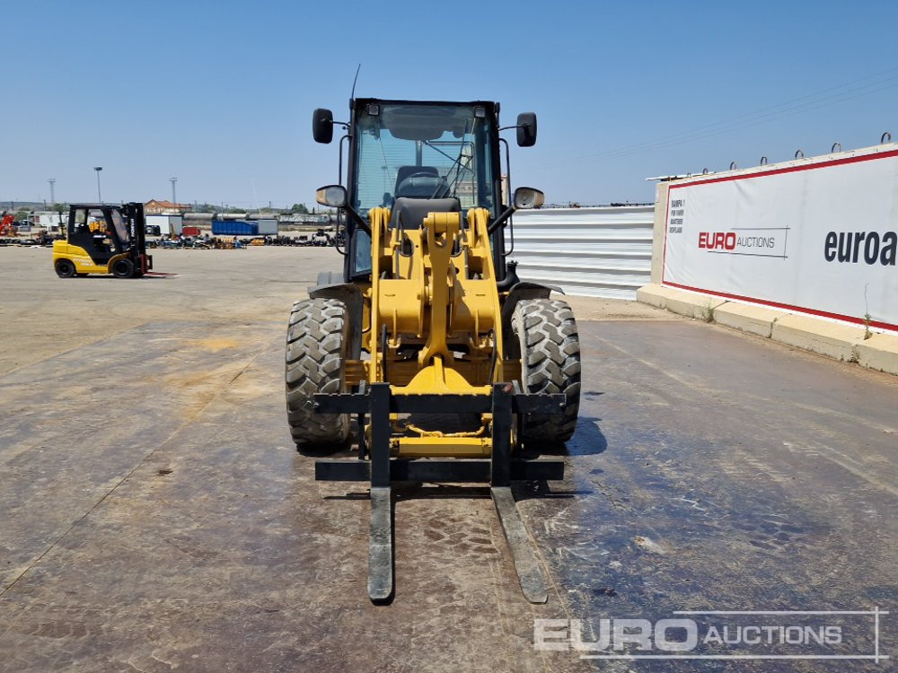 Wheel loader 2010 CAT 908H: picture 8