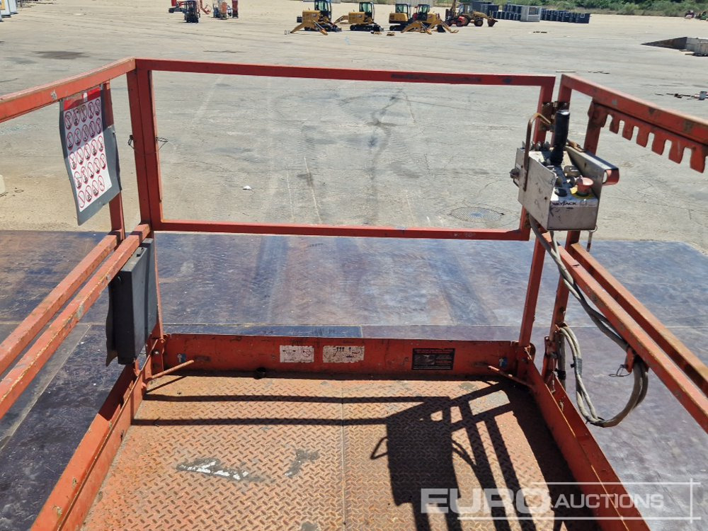 Aerial platform 2015 SkyJack SJ6826RT: picture 20