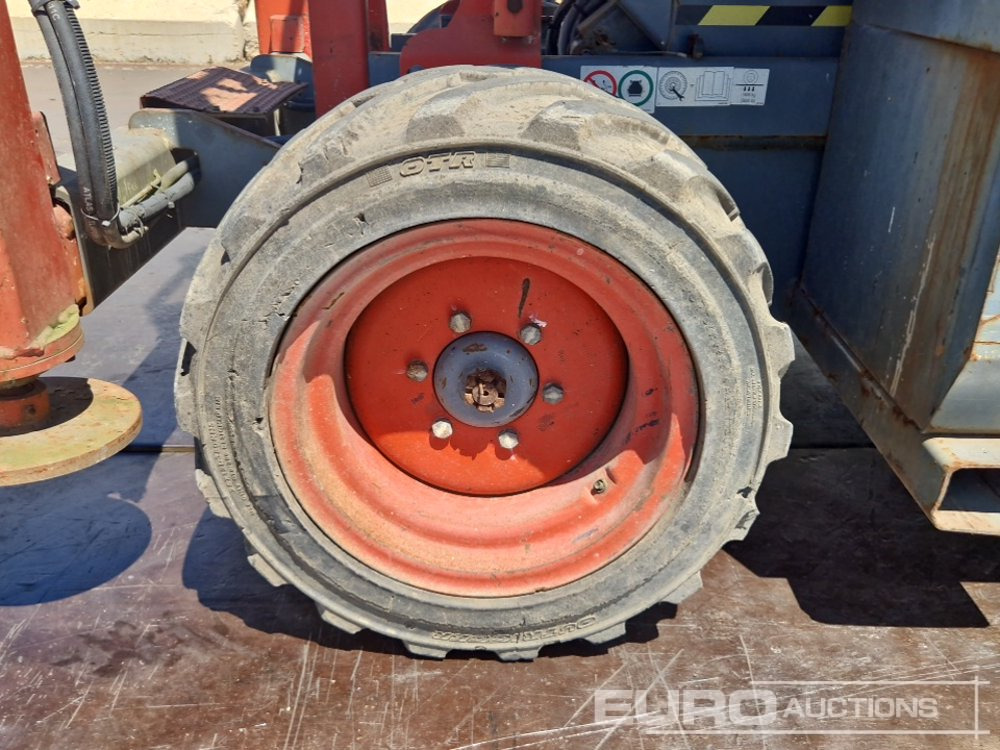 Aerial platform 2015 SkyJack SJ6826RT: picture 9