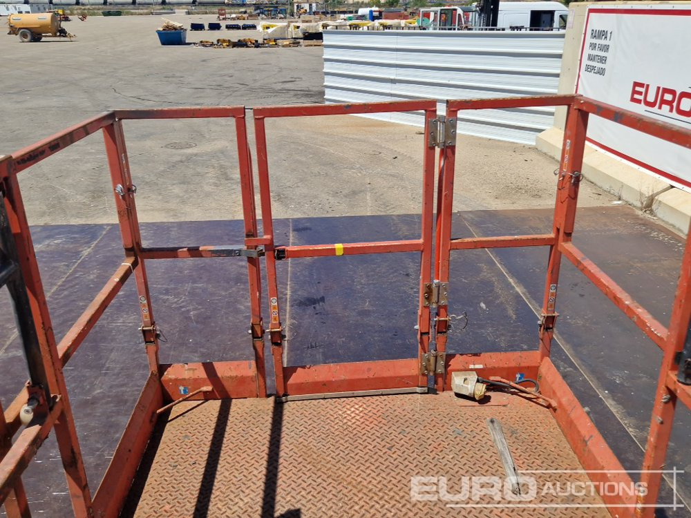 Aerial platform 2015 SkyJack SJ6826RT: picture 19