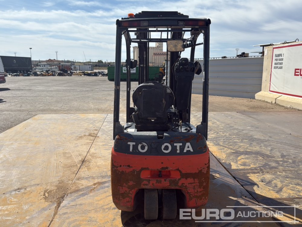 2015 Toyota 8FBET18 - Electric forklift: picture 4 2015 Toyota 8FBET18 - Electric forklift: picture 4