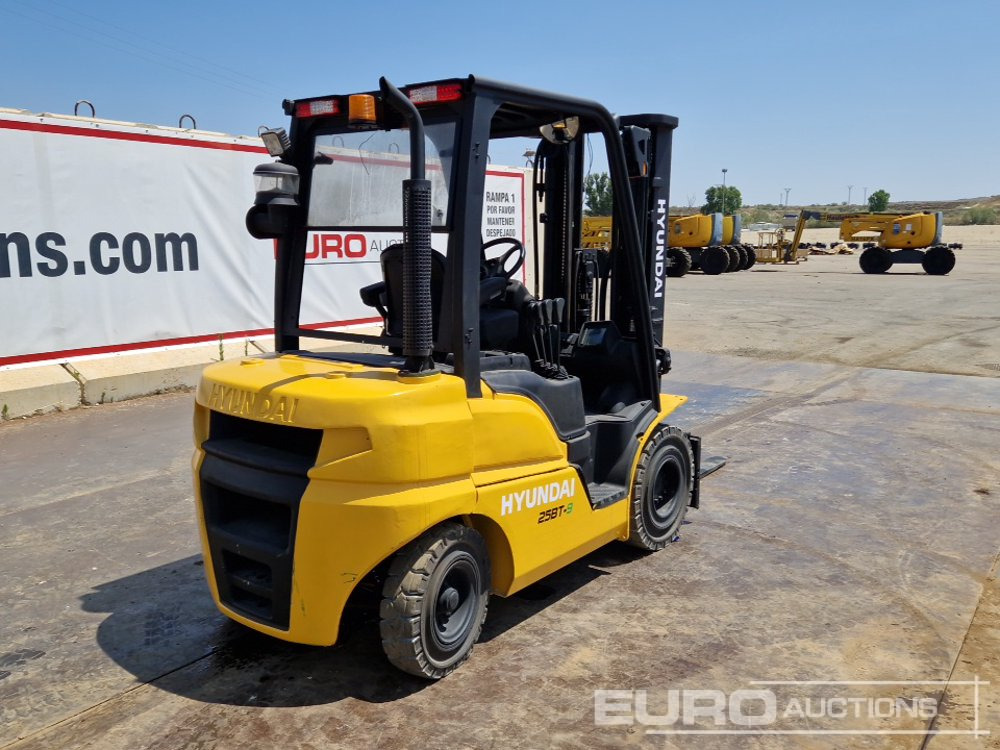 2018 Hyundai 25D-9 - Forklift: picture 5 2018 Hyundai 25D-9 - Forklift: picture 5