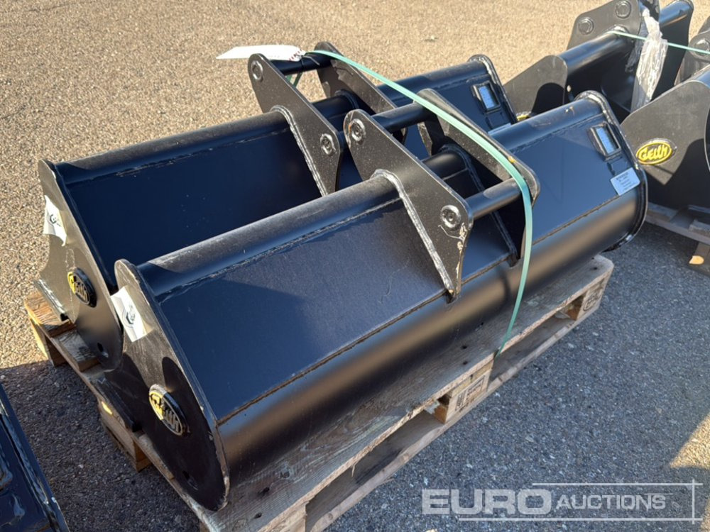 Geith Bucket G04-1200 to Suit QR40 (S/Ns 1140857, 1140859) (2 of) - Bucket: picture 1 Geith Bucket G04-1200 to Suit QR40 (S/Ns 1140857, 1140859) (2 of) - Bucket: picture 1