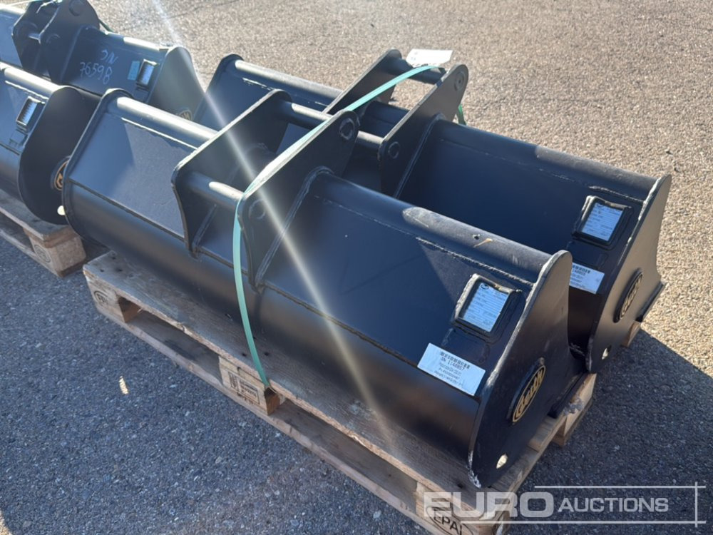 Geith Bucket G04-1200 to Suit QR40 (S/Ns 1140857, 1140859) (2 of) - Bucket: picture 2 Geith Bucket G04-1200 to Suit QR40 (S/Ns 1140857, 1140859) (2 of) - Bucket: picture 2