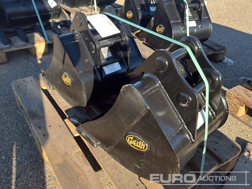 Geith Bucket H03-0450-11071 to Suit MCR1009 (S/Ns 1166019,1166018) (2 of) - Bucket: picture 3 Geith Bucket H03-0450-11071 to Suit MCR1009 (S/Ns 1166019,1166018) (2 of) - Bucket: picture 3