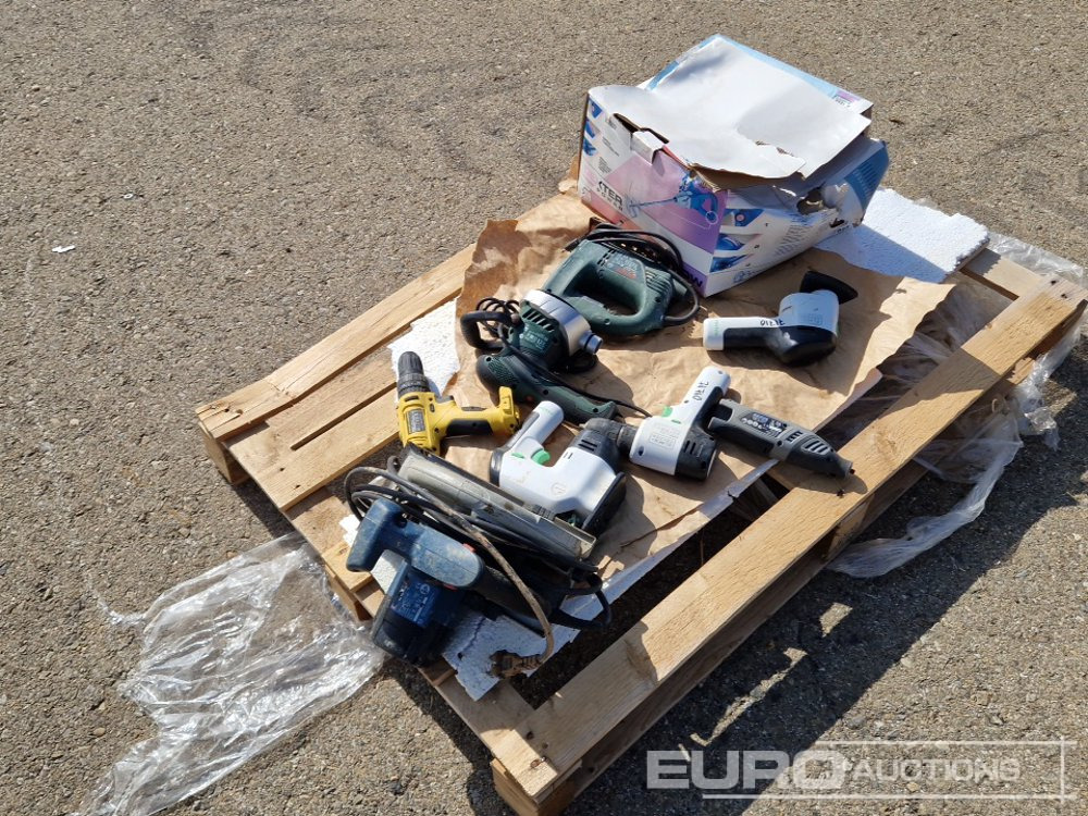 Pallet of Various Power Tools - Construction equipment: picture 5 Pallet of Various Power Tools - Construction equipment: picture 5