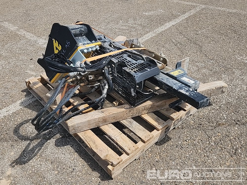 Pincematik 40cm to 150cm Concrete Pieces Grabble to suit Komatsu PC20MR-2 / Pinza para Piezas Preformado de 40cm a 150cm, max Carga 250Kg con Enganche para Komatsu PC20MR-2 - Clamp for Excavator: picture 3 Pincematik 40cm to 150cm Concrete Pieces Grabble to suit Komatsu PC20MR-2 / Pinza para Piezas Preformado de 40cm a 150cm, max Carga 250Kg con Enganche para Komatsu PC20MR-2 - Clamp for Excavator: picture 3