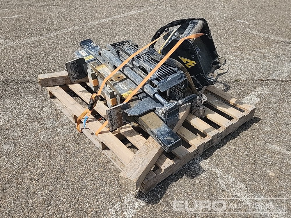 Pincematik 40cm to 150cm Concrete Pieces Grabble to suit Komatsu PC20MR-2 / Pinza para Piezas Preformado de 40cm a 150cm, max Carga 250Kg con Enganche para Komatsu PC20MR-2 - Clamp for Excavator: picture 1 Pincematik 40cm to 150cm Concrete Pieces Grabble to suit Komatsu PC20MR-2 / Pinza para Piezas Preformado de 40cm a 150cm, max Carga 250Kg con Enganche para Komatsu PC20MR-2 - Clamp for Excavator: picture 1