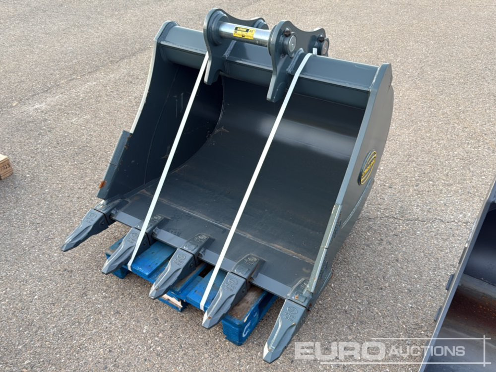 Strickland BT13 - Bucket: picture 1 Strickland BT13 - Bucket: picture 1