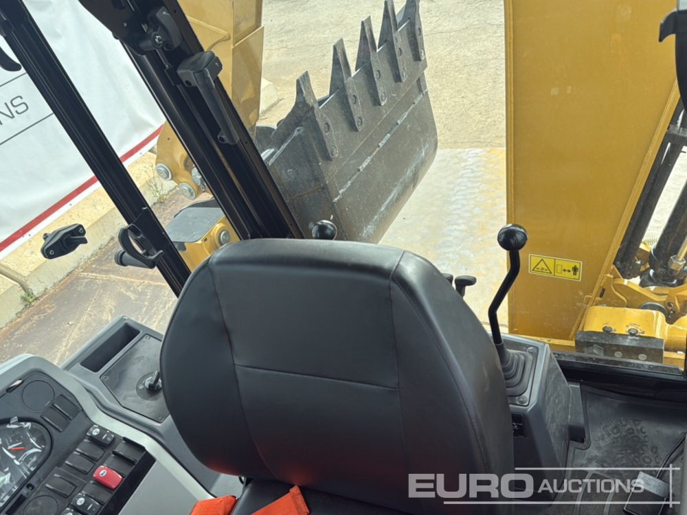 Backhoe loader Unused 2025 CAT 424: picture 34