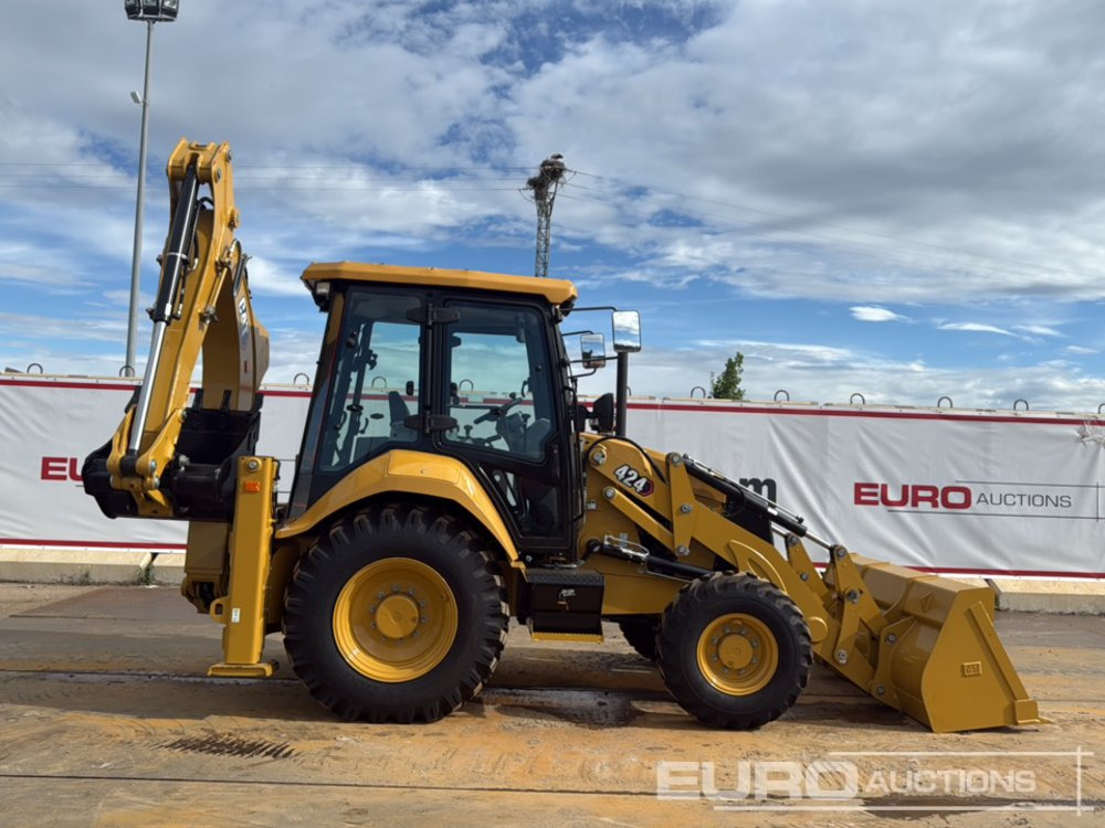 Backhoe loader Unused 2025 CAT 424: picture 6