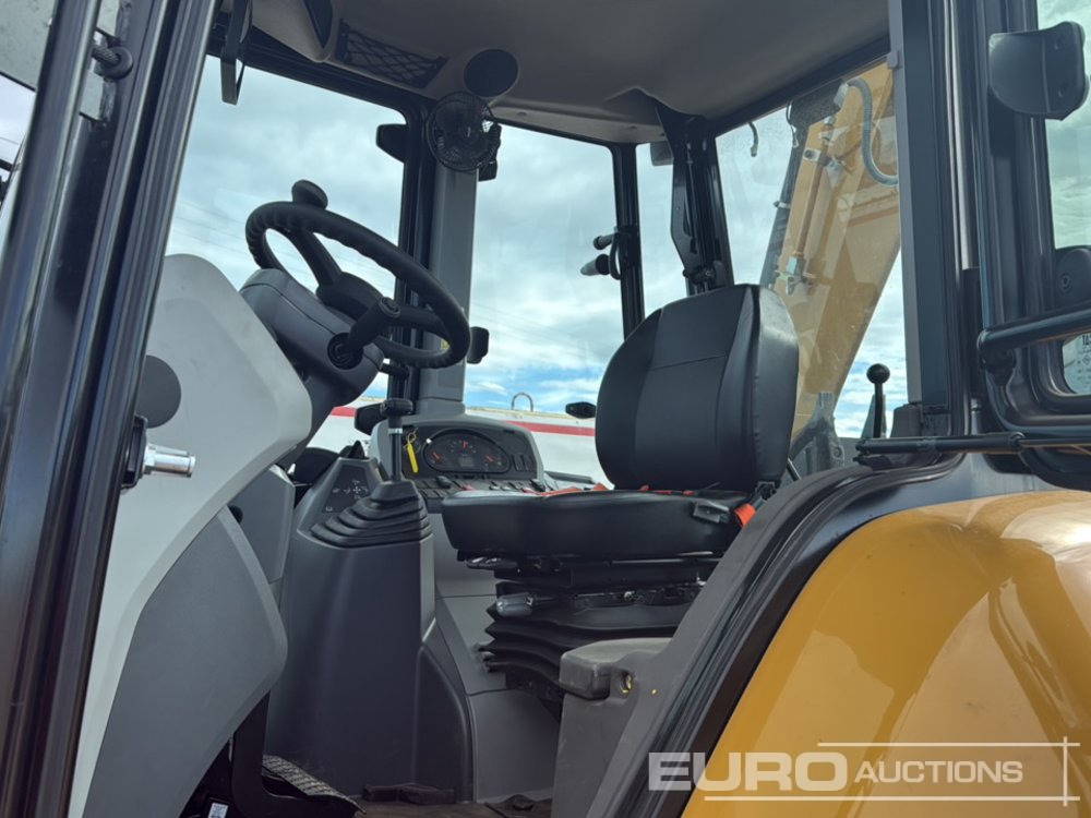 Backhoe loader Unused 2025 CAT 424: picture 30