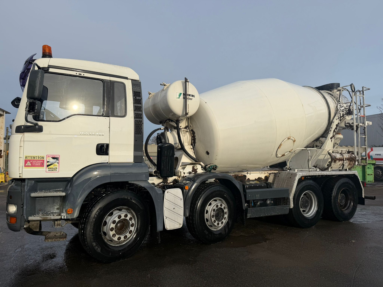Camion béton MAN TGA 32.400 EJ-300-ZL - Concrete mixer truck: picture 2 Camion béton MAN TGA 32.400 EJ-300-ZL - Concrete mixer truck: picture 2