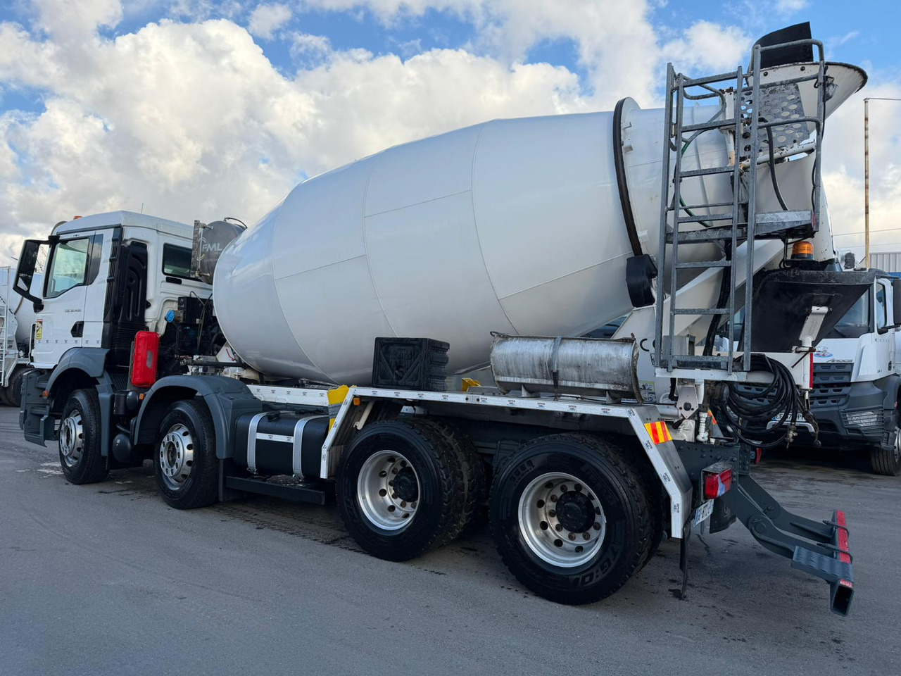 Camion béton MAN TGS 32.400 GQ-872-LT - Concrete mixer truck: picture 4 Camion béton MAN TGS 32.400 GQ-872-LT - Concrete mixer truck: picture 4