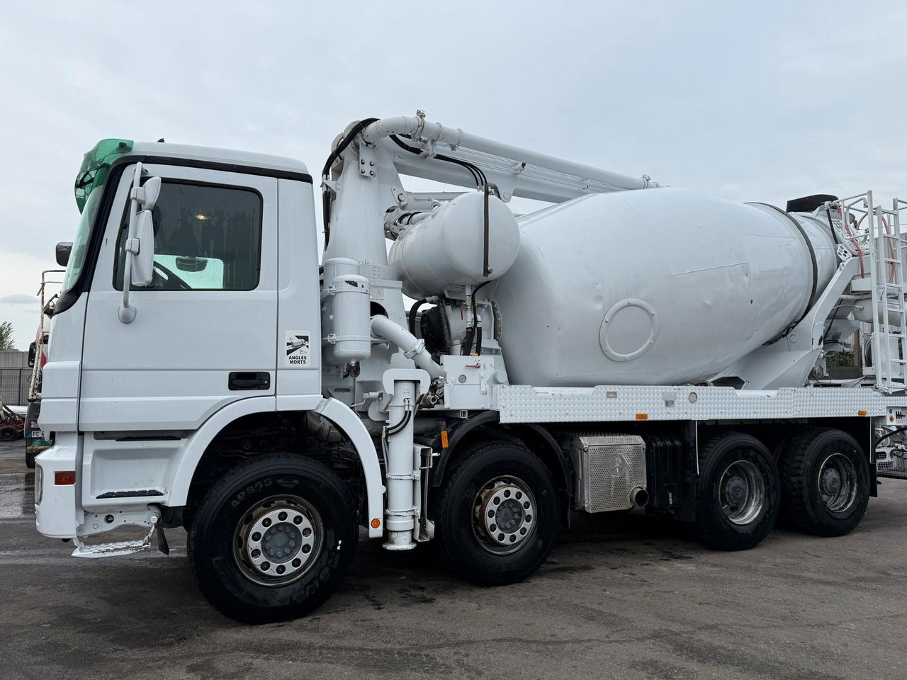 Mercedes-Benz Actros - Concrete pump truck: picture 1 Mercedes-Benz Actros - Concrete pump truck: picture 1