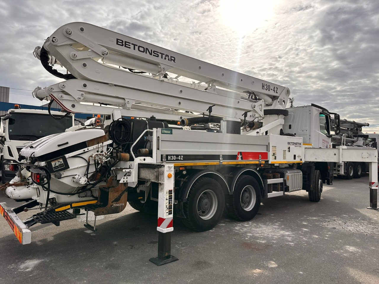 Mercedes-Benz Arocs 2640 - Concrete pump truck: picture 4 Mercedes-Benz Arocs 2640 - Concrete pump truck: picture 4