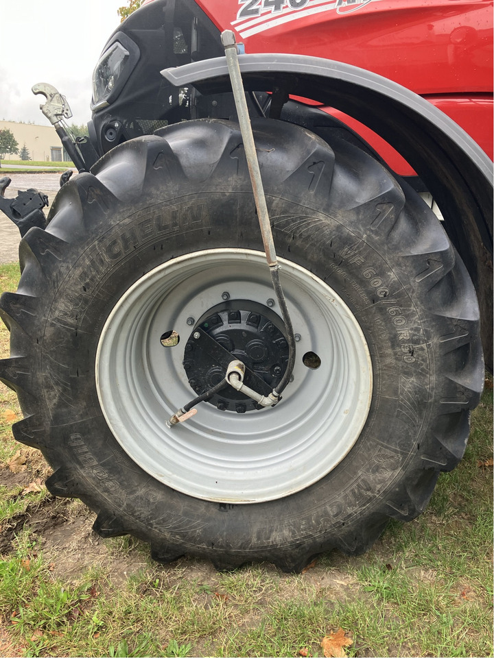 Farm tractor Case IH Puma 240 CVX: picture 6