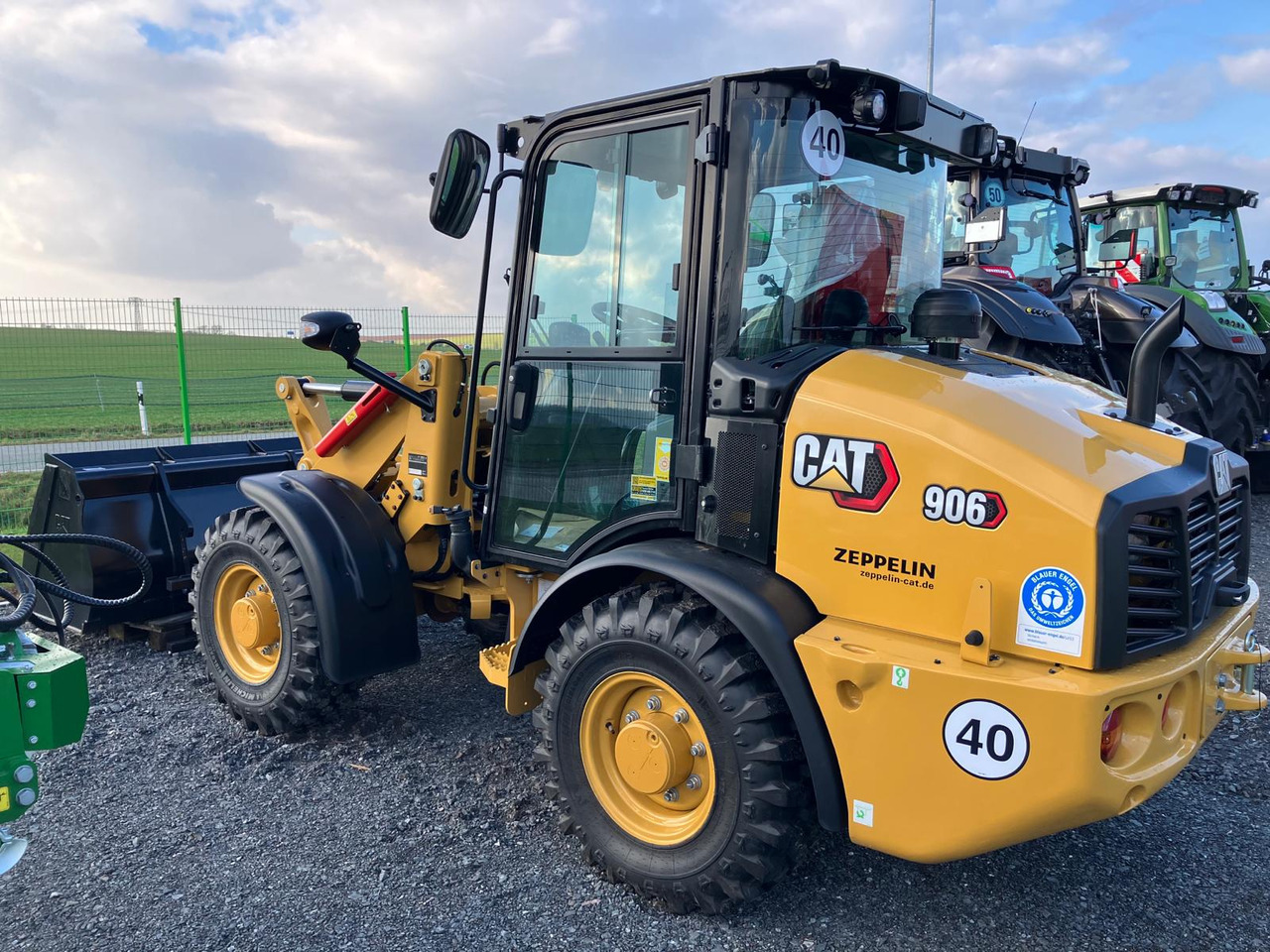 Caterpillar 906 - Wheel loader: picture 3 Caterpillar 906 - Wheel loader: picture 3