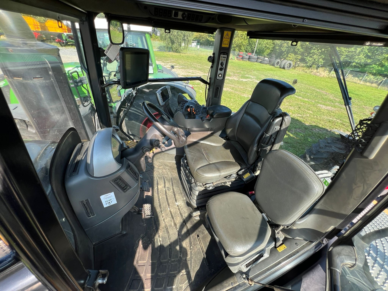 Lease a Challenger MT 865 Challenger MT 865: picture 6