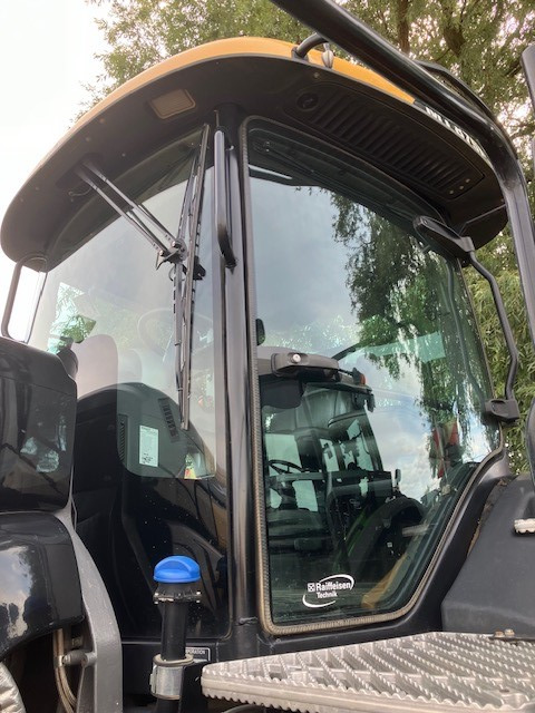 Challenger MT 875 E - Tracked tractor: picture 3 Challenger MT 875 E - Tracked tractor: picture 3