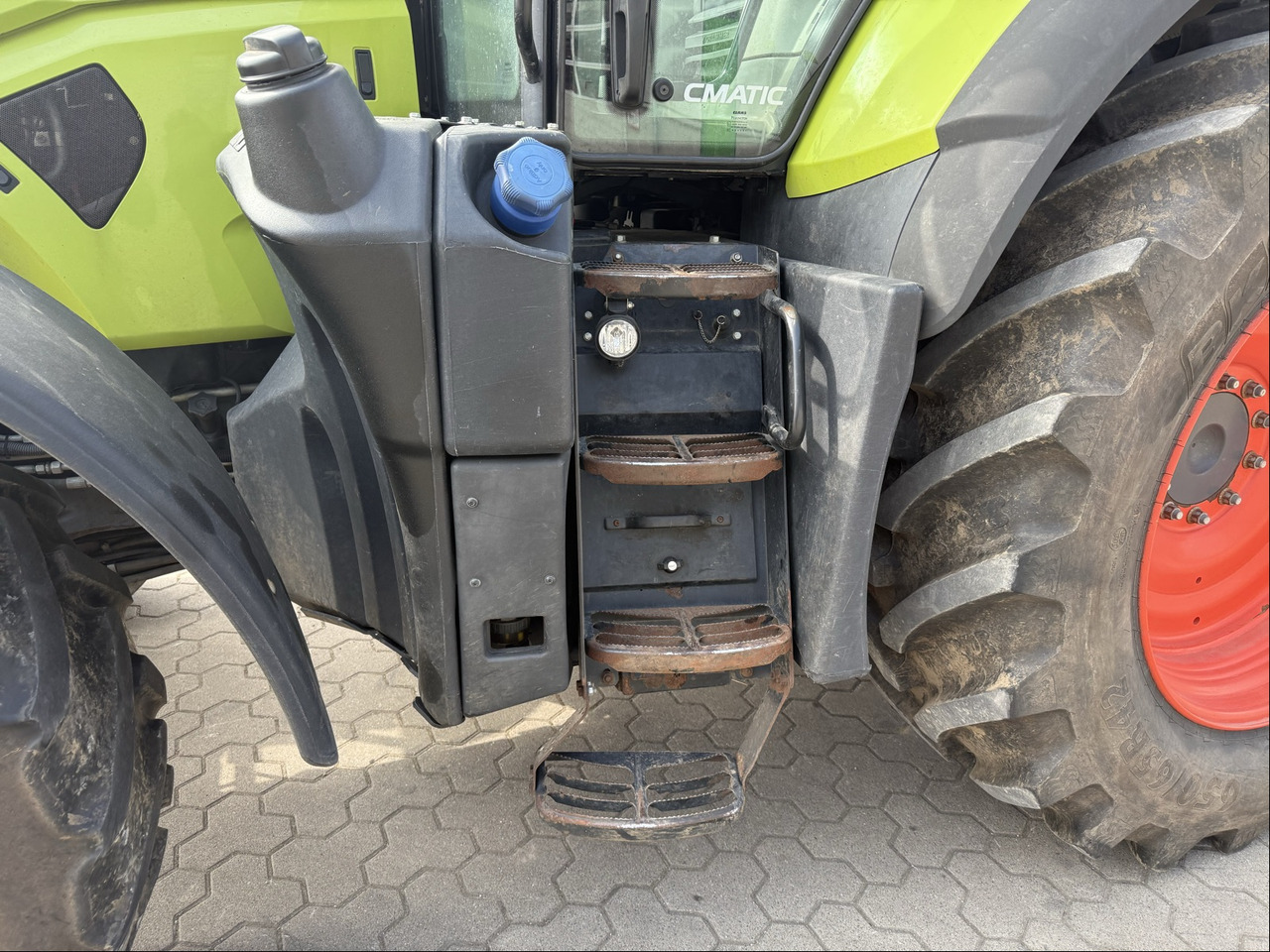 Claas Axion 830 - Farm tractor: picture 3 Claas Axion 830 - Farm tractor: picture 3