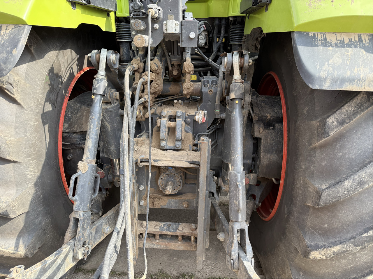 Claas Axion 960 C-Matic CEBIS - Farm tractor: picture 3 Claas Axion 960 C-Matic CEBIS - Farm tractor: picture 3