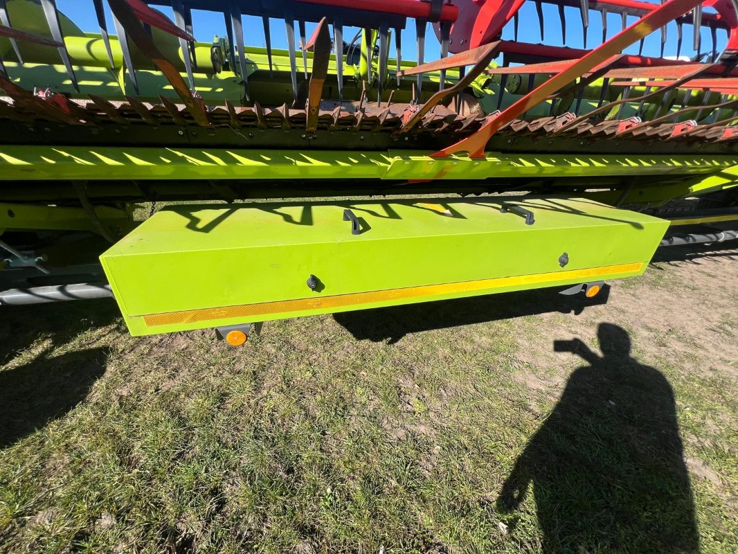 Claas Convio 13,80 m - Combine harvester: picture 4 Claas Convio 13,80 m - Combine harvester: picture 4