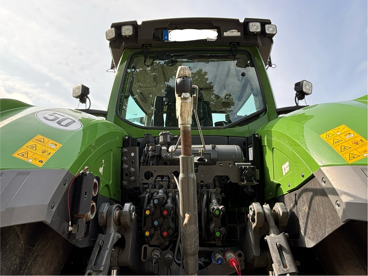 Fendt 1050 Vario Gen3 Profi Setting2 - Farm tractor: picture 2 Fendt 1050 Vario Gen3 Profi Setting2 - Farm tractor: picture 2