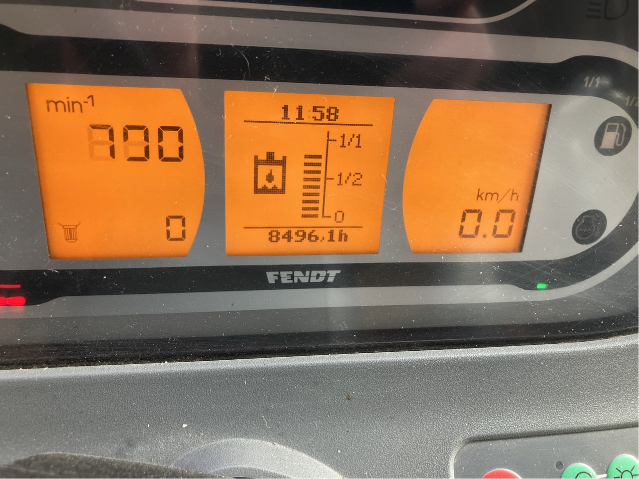 Fendt 718 Vario S4 Power - Farm tractor: picture 3 Fendt 718 Vario S4 Power - Farm tractor: picture 3