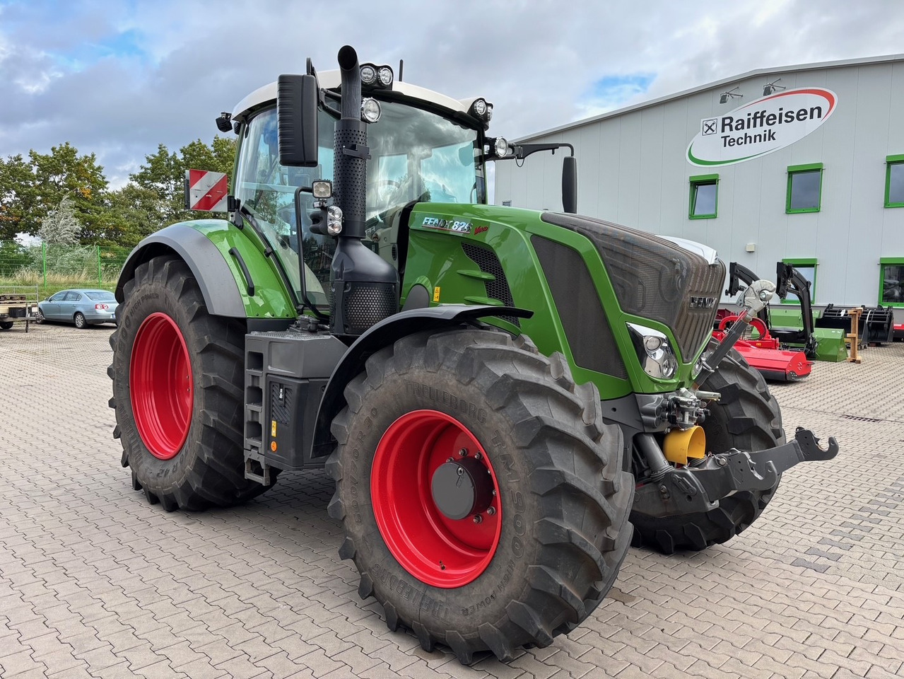 Fendt 826 Vario S4 ProfiPlus - Farm tractor: picture 1 Fendt 826 Vario S4 ProfiPlus - Farm tractor: picture 1
