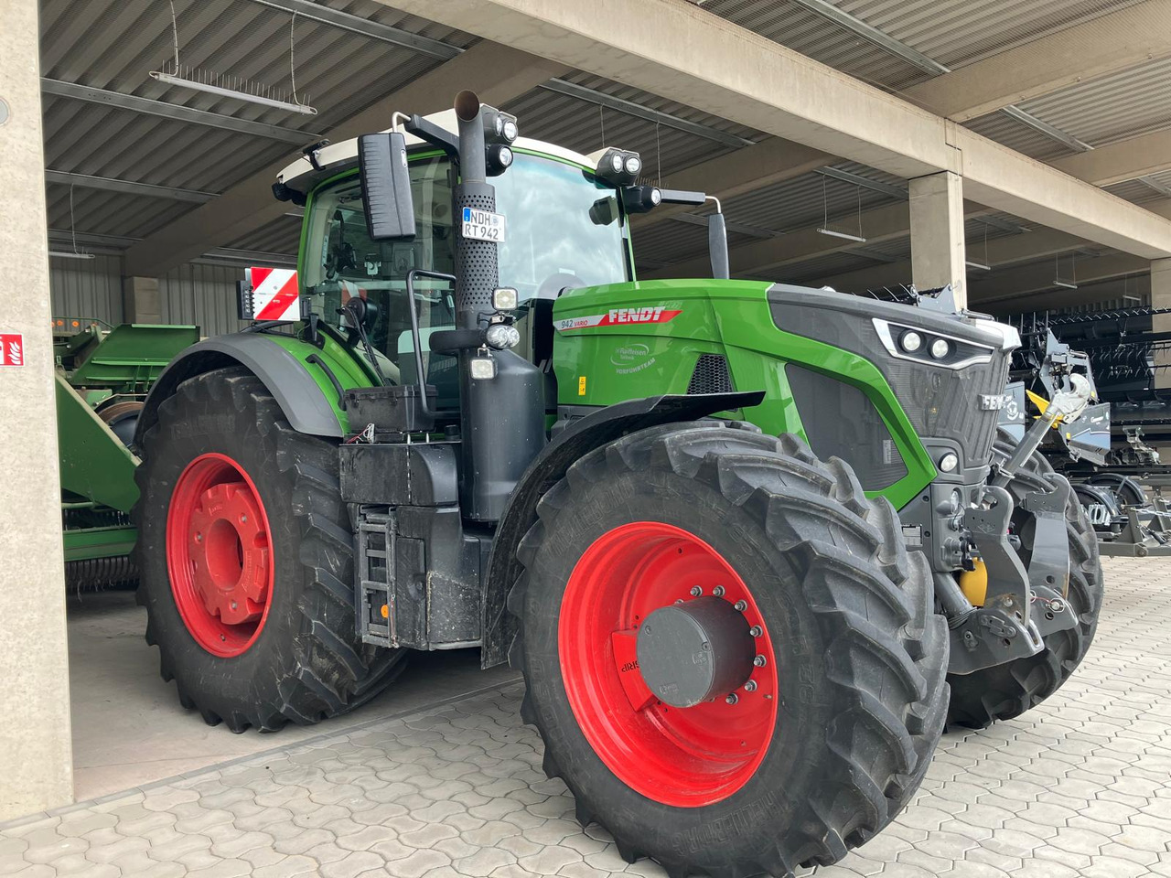 Fendt 942 Vario Gen7 Profi  Setting2 - Farm tractor: picture 1 Fendt 942 Vario Gen7 Profi  Setting2 - Farm tractor: picture 1