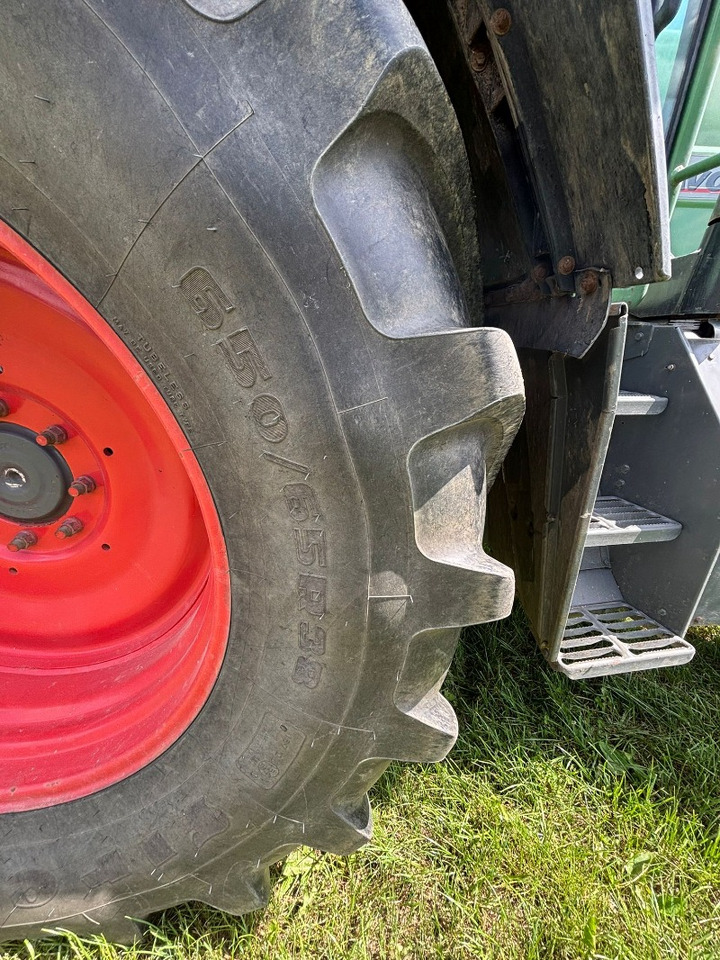 Fendt Favorit 712 Vario - Farm tractor: picture 4 Fendt Favorit 712 Vario - Farm tractor: picture 4
