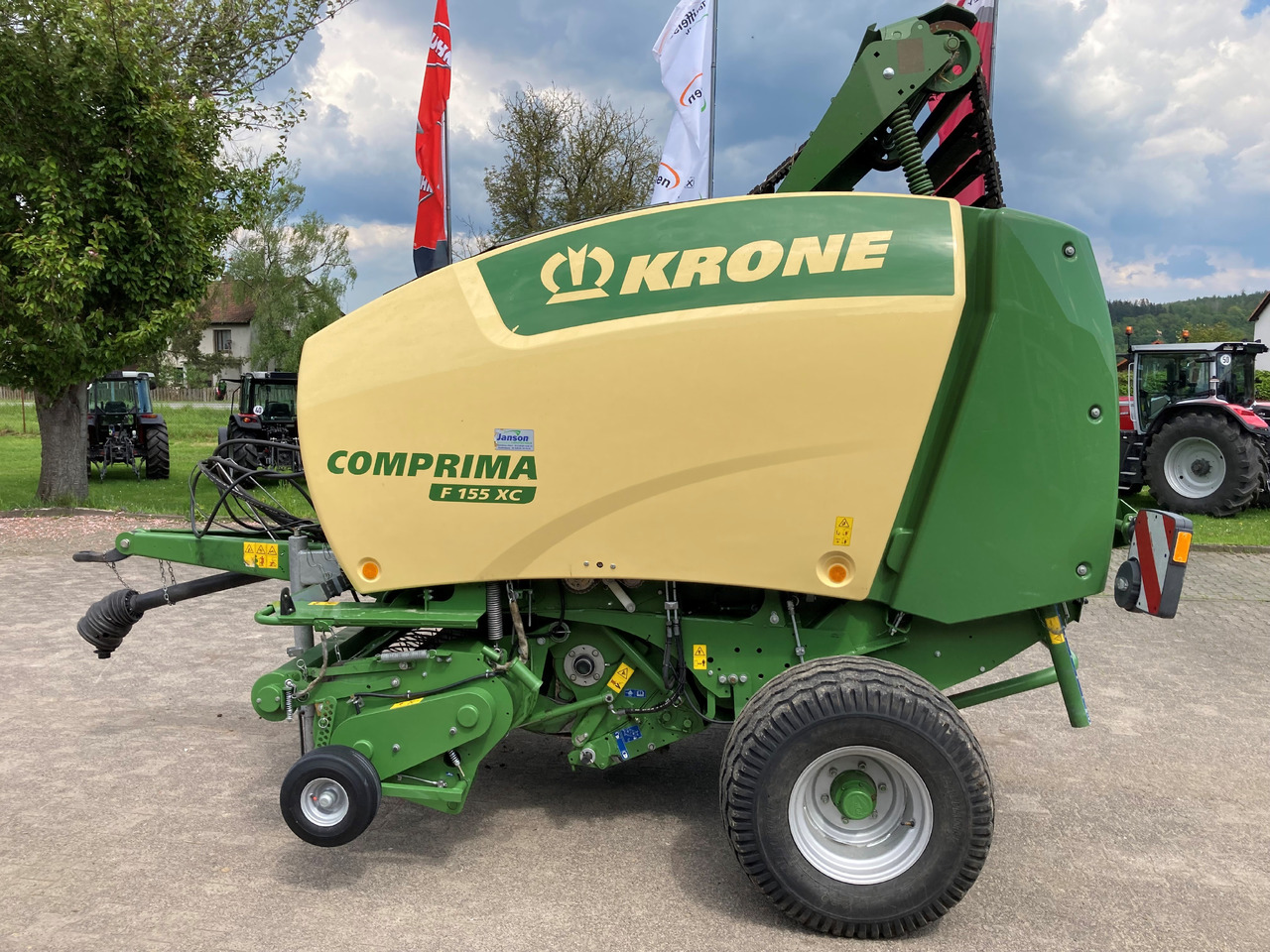 Krone Rundballenpresse - Hay and forage equipment: picture 1 Krone Rundballenpresse - Hay and forage equipment: picture 1