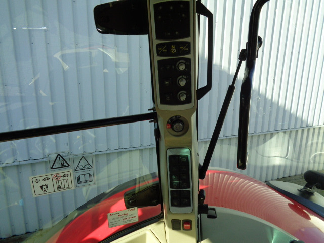 Massey Ferguson 8737 DVT Exclusive - Farm tractor: picture 3 Massey Ferguson 8737 DVT Exclusive - Farm tractor: picture 3