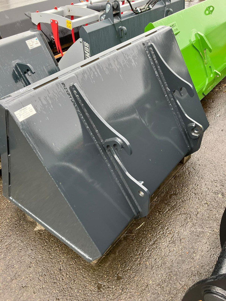 Schäffer Leichtgutschaufel 1,30 m 640 - Livestock equipment: picture 1 Schäffer Leichtgutschaufel 1,30 m 640 - Livestock equipment: picture 1