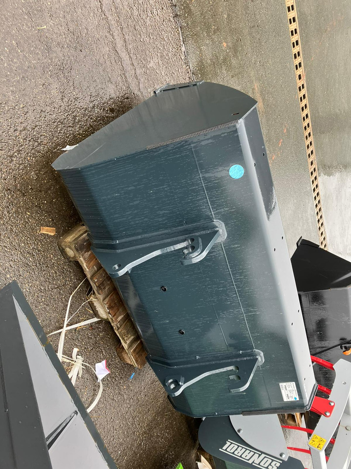 Schäffer Universalschaufel 1,50m - Livestock equipment: picture 2 Schäffer Universalschaufel 1,50m - Livestock equipment: picture 2