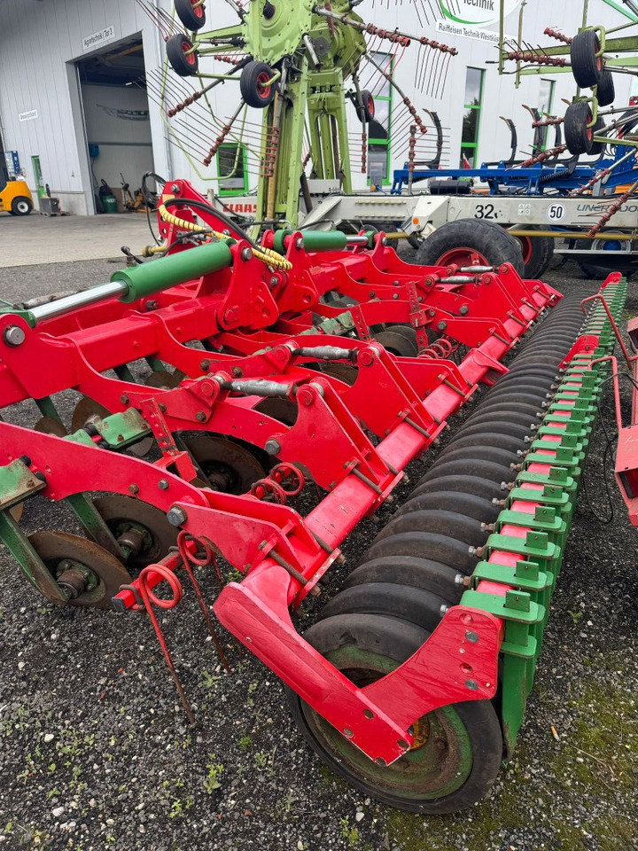 Unia ARES T XL - Disc harrow: picture 4 Unia ARES T XL - Disc harrow: picture 4