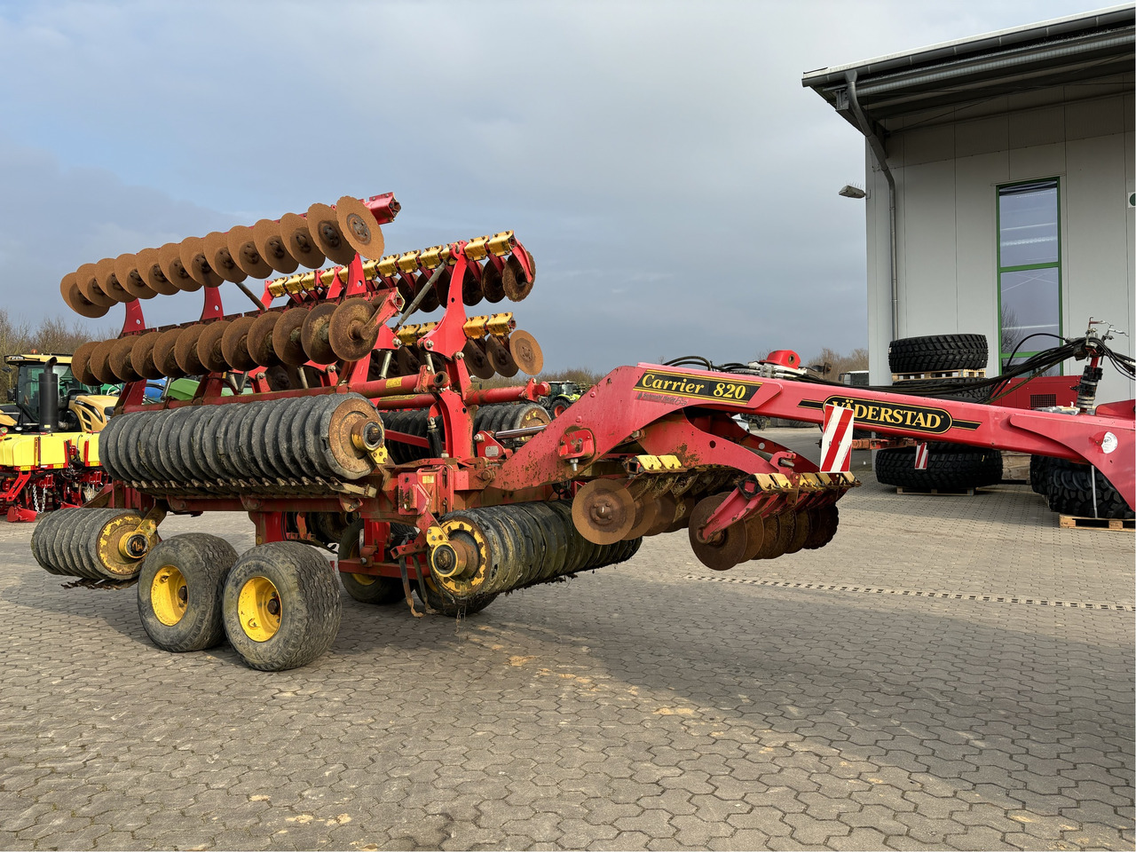 Väderstad Carrier CR 820 - Disc harrow: picture 2 Väderstad Carrier CR 820 - Disc harrow: picture 2