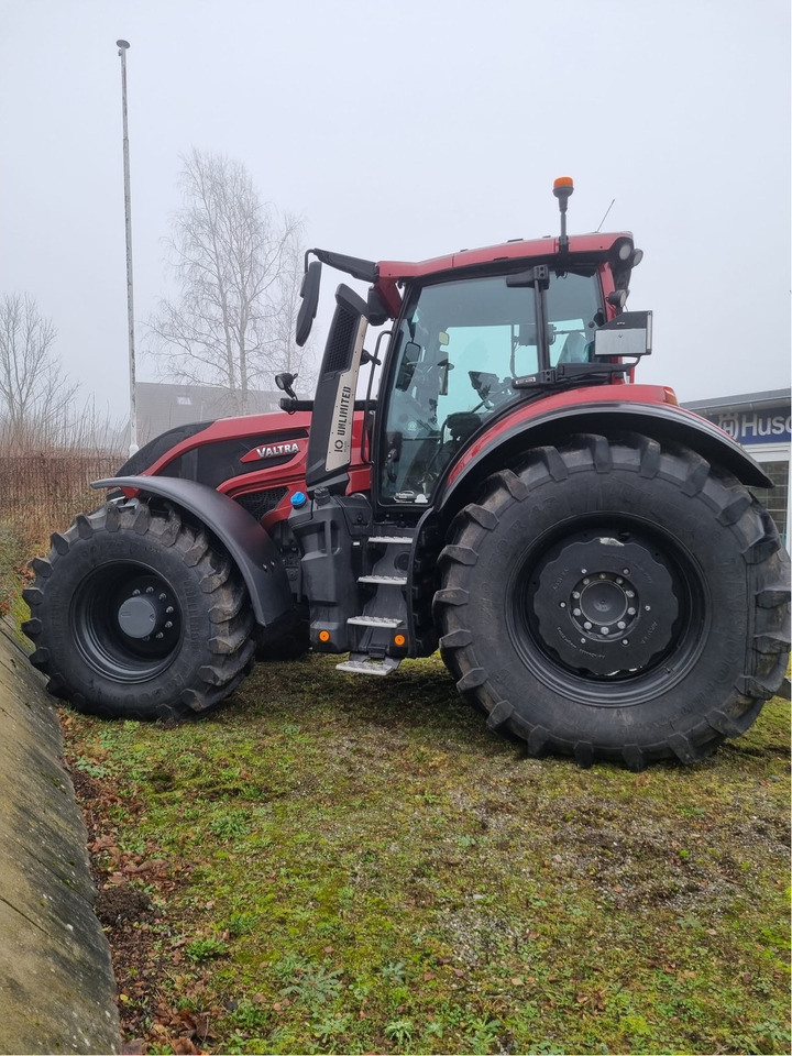 Valtra Q 265 - Farm tractor: picture 5 Valtra Q 265 - Farm tractor: picture 5
