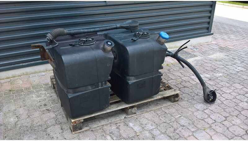 Iveco AdBlue - Muffler/ Exhaust system for Truck: picture 2 Iveco AdBlue - Muffler/ Exhaust system for Truck: picture 2