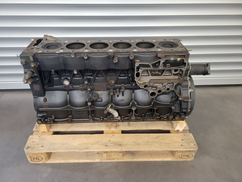 MAN D2676 - Engine for Truck: picture 3 MAN D2676 - Engine for Truck: picture 3