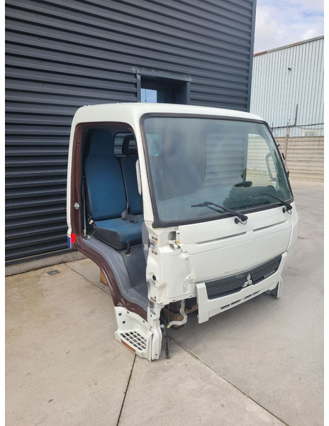 Mitsubishi Fuso S TYPE - NARROW - Cab and interior for Truck: picture 4 Mitsubishi Fuso S TYPE - NARROW - Cab and interior for Truck: picture 4