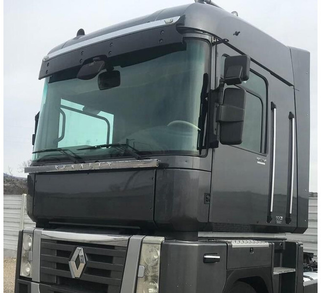 Renault MAGNUM Euro 5 - Cab and interior for Truck: picture 1 Renault MAGNUM Euro 5 - Cab and interior for Truck: picture 1