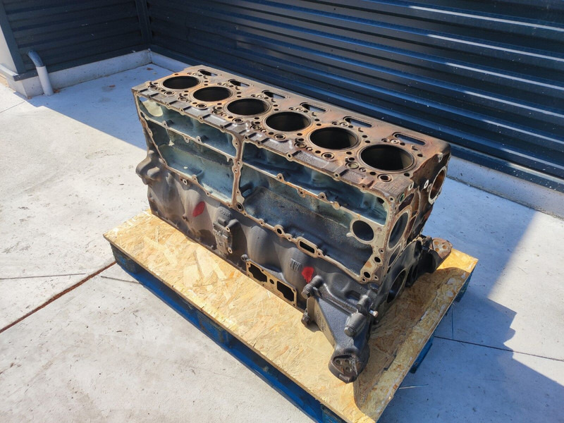 Scania - Cylinder block for Truck: picture 4 Scania - Cylinder block for Truck: picture 4