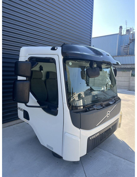 Volvo FL euro 6 - Cab and interior for Truck: picture 4 Volvo FL euro 6 - Cab and interior for Truck: picture 4