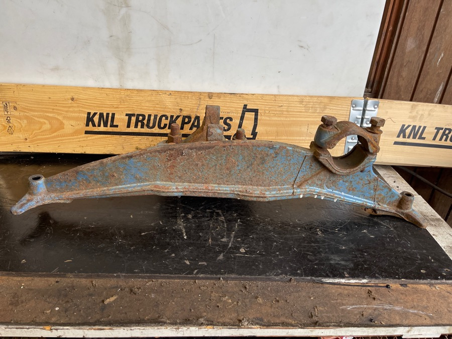 DAF BRACKET 1368260 - Frame/ Chassis for Truck: picture 2 DAF BRACKET 1368260 - Frame/ Chassis for Truck: picture 2