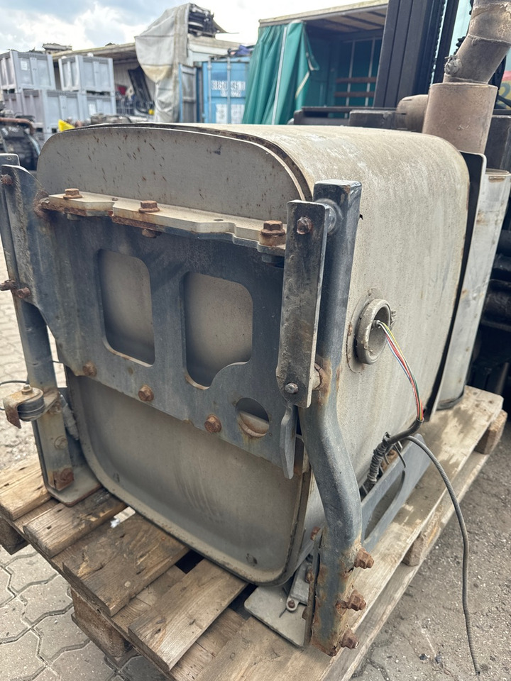 MAN EXHAUST 82.15101-0051 - Muffler/ Exhaust system for Truck: picture 1 MAN EXHAUST 82.15101-0051 - Muffler/ Exhaust system for Truck: picture 1